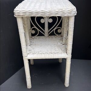 Vintage 1970’s white wicker side table /plant stand with heart shaped accents